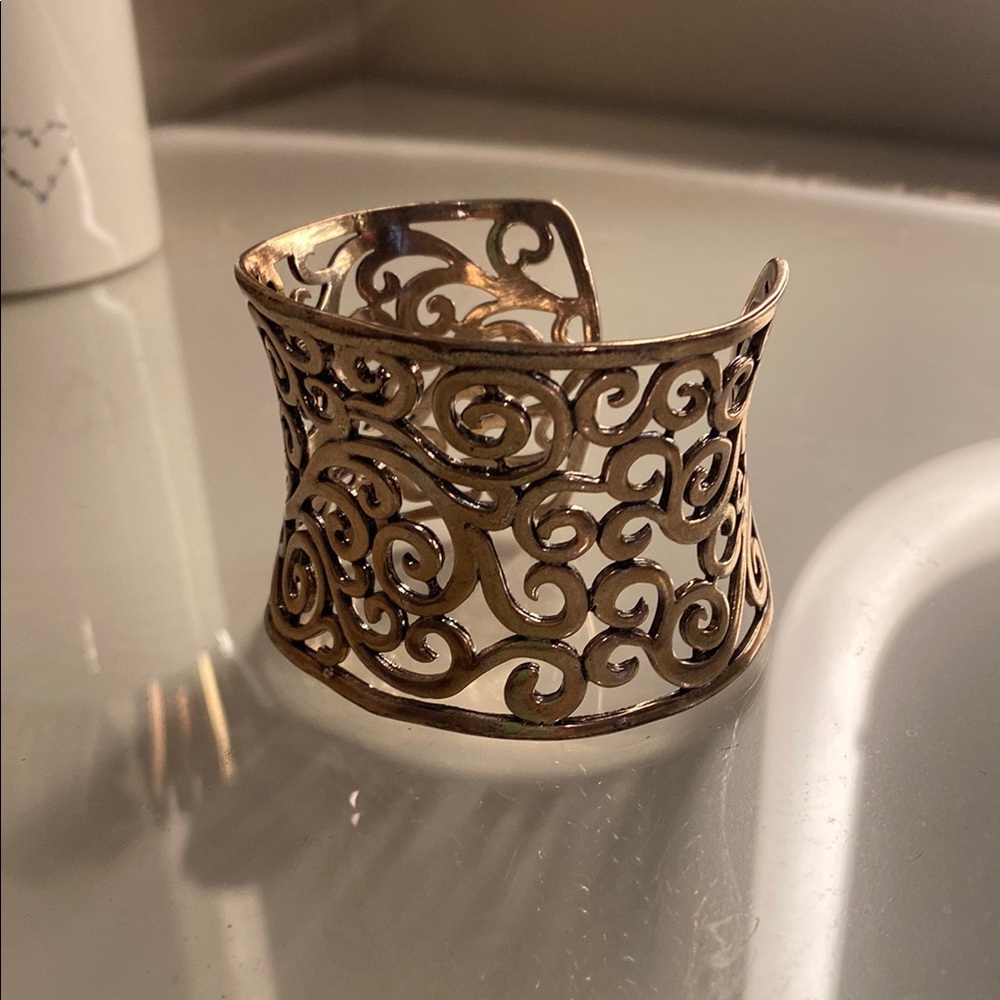 Elegant Gold Filigree Cuff Bracelet